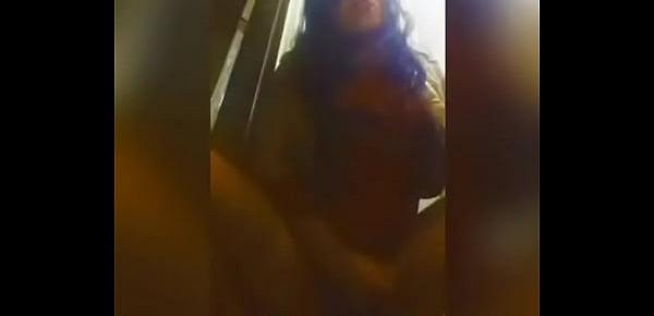  Travesti puta mexicana se masturva  por el culo